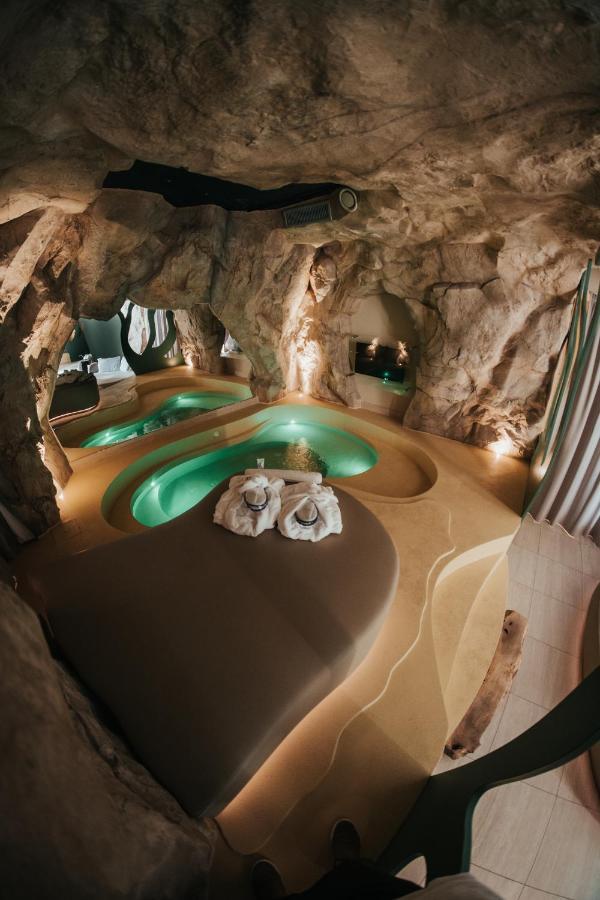 Emotional Grand Motel 4*