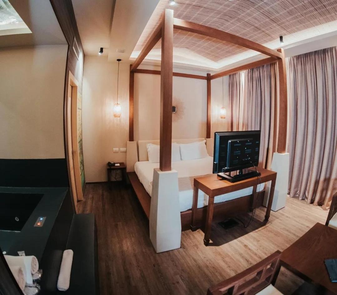 Motel Emotional Grand 4*