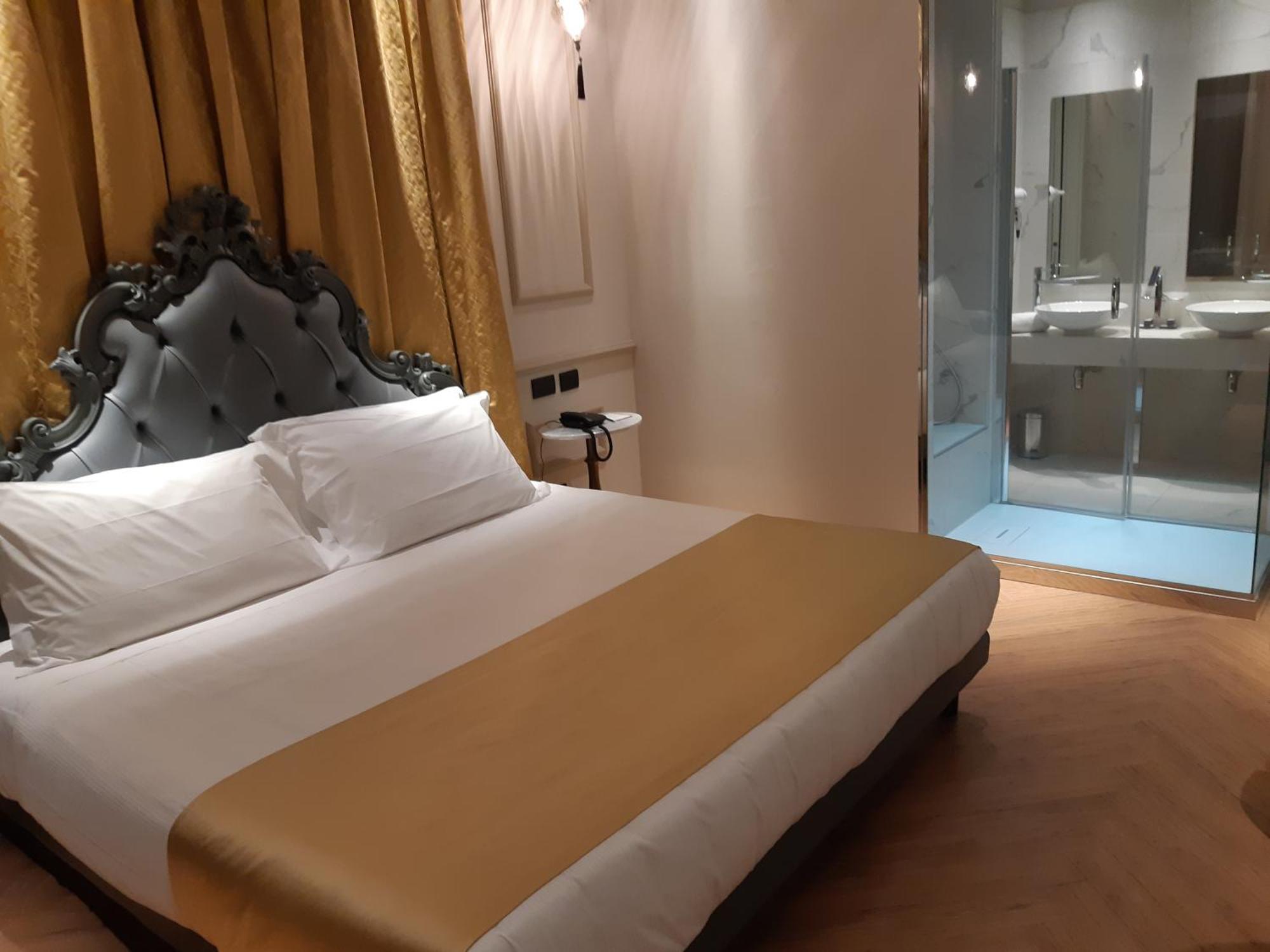 Emotional Grand Motel 4*